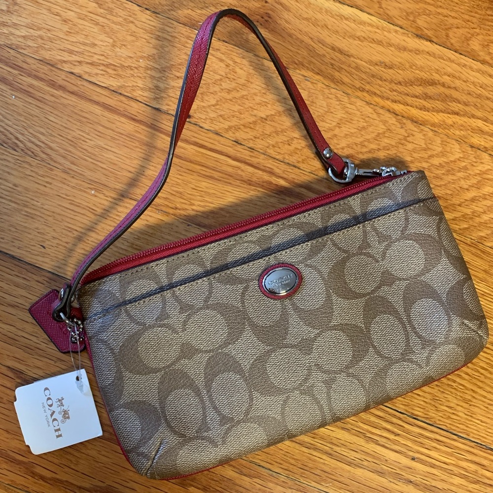 PEYTON SIGNATURE GO-GO WRISTLET (COACH F49965)